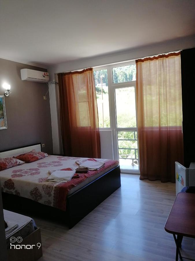 Mira Hotel New Athos Exterior foto